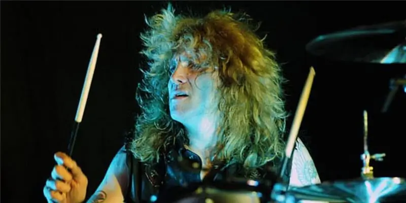 Стивен Адлер Собственный капитал: Вики, женат, семья, свадьба, зарплата, братья и сестры