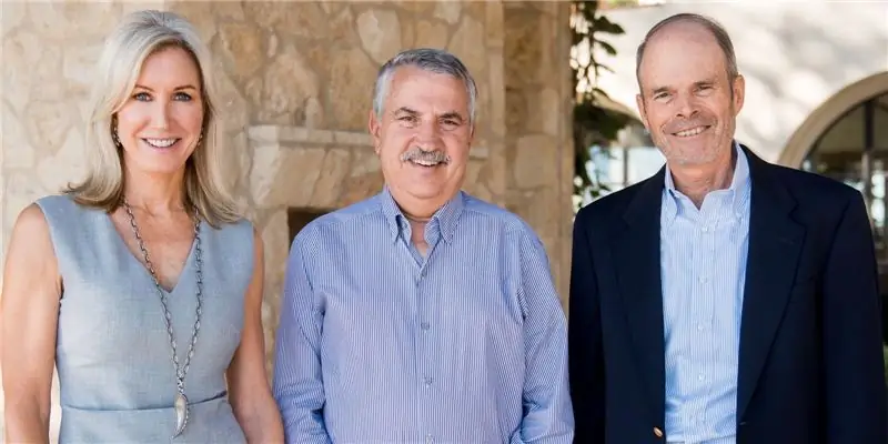 Крейг МакКоу Чистая стоимость: Вики, Женат, Семья, Свадьба, Заработная плата, Братья и сестры