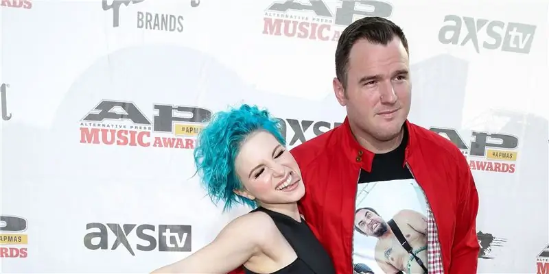 Чад Гилберт Собственный капитал: Вики, женат, семья, свадьба, зарплата, братья и сестры