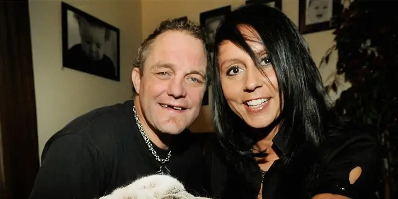 Даррен Маккарти Чистая стоимость: Вики, В браке, Семья, Свадьба, Заработная плата, Братья и сестры