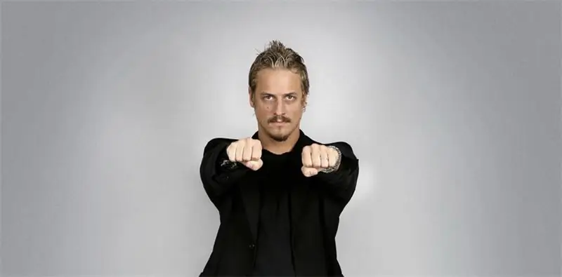 Состояние Бретта Скаллионса: Вики, В браке, Семья, Свадьба, Заработная плата, Братья и сестры