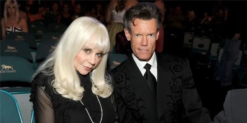 Элизабет Хэтчер Трэвис Собственный капитал: Вики, В браке, Семья, Свадьба, Заработная плата, Братья и сестры