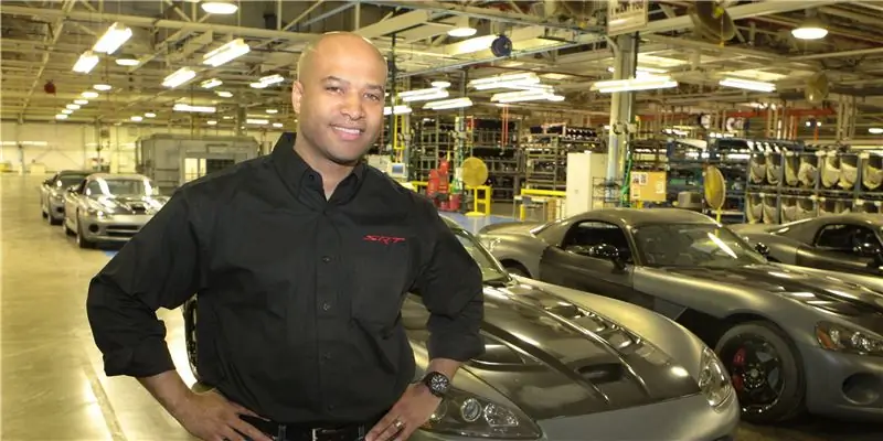 Ральф Жиль Собственный капитал: Вики, женат, семья, свадьба, зарплата, братья и сестры