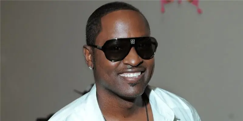 Джонни Гилл Чистая стоимость: Вики, женат, семья, свадьба, зарплата, братья и сестры