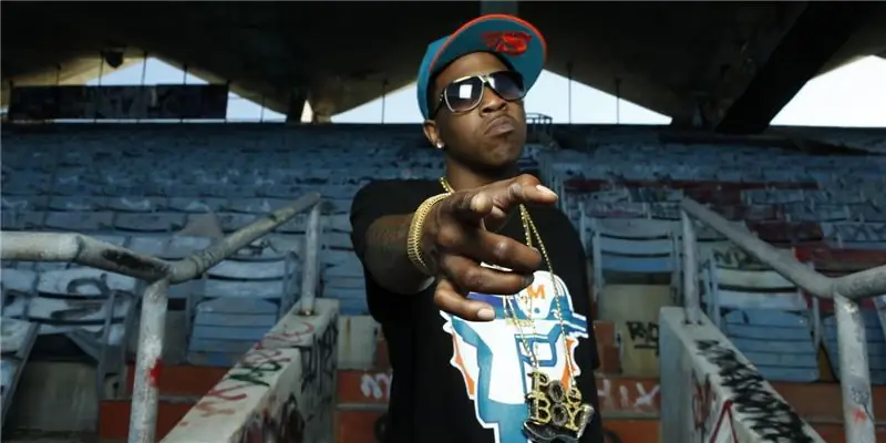 Состояние Бриско: Вики, В браке, Семья, Свадьба, Заработная плата, Братья и сестры