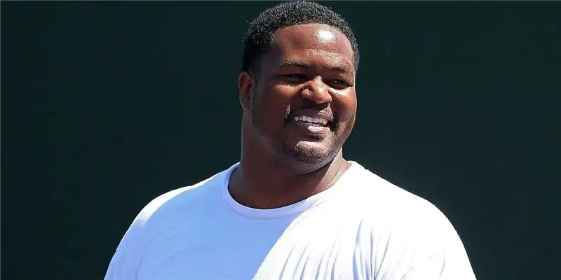 Брайант Маккинни Собственный капитал: Вики, женат, семья, свадьба, зарплата, братья и сестры