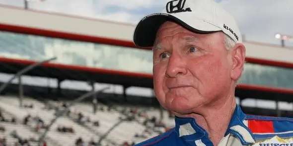 Кейл Ярборо Собственный капитал: Вики, женат, семья, свадьба, зарплата, братья и сестры