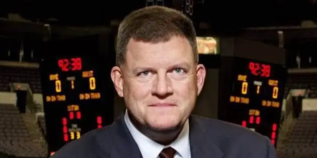 Клей Беннетт Собственный капитал: Вики, женат, семья, свадьба, зарплата, братья и сестры