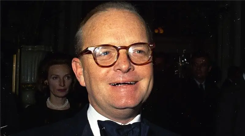 Собственный капитал Трумэна Капоте: Вики, женат, семья, свадьба, зарплата, братья и сестры