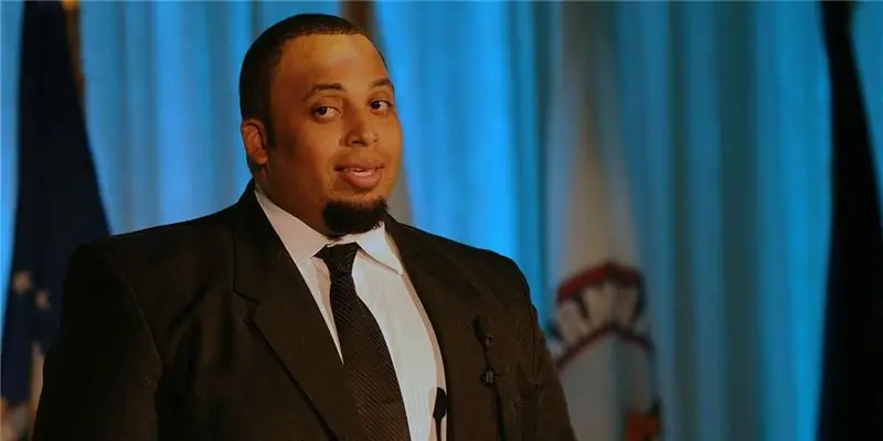 Джейсон Браун Собственный капитал: Вики, женат, семья, свадьба, зарплата, братья и сестры