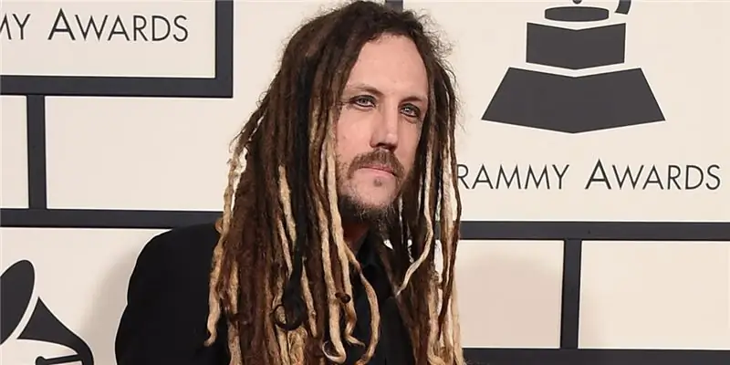 Брайан Уэлч Собственный капитал: Вики, женат, семья, свадьба, зарплата, братья и сестры