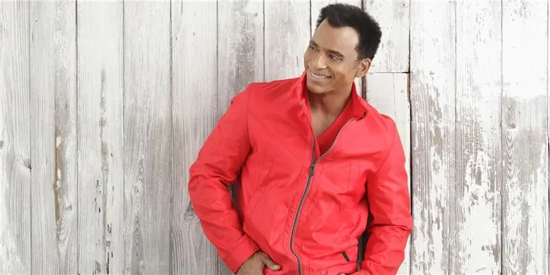 Джон Секада Собственный капитал: Вики, женат, семья, свадьба, зарплата, братья и сестры