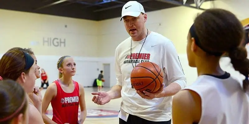 Кейт Ван Хорн Собственный капитал: Вики, женат, семья, свадьба, зарплата, братья и сестры