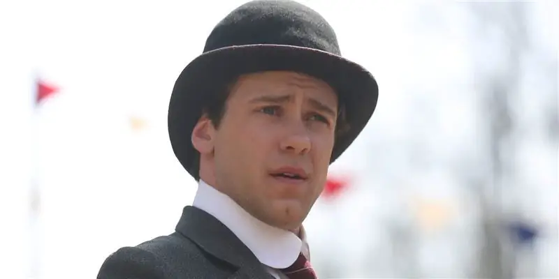 Чистая стоимость Bug Hall: Вики, Женат, Семья, Свадьба, Заработная плата, Братья и сестры