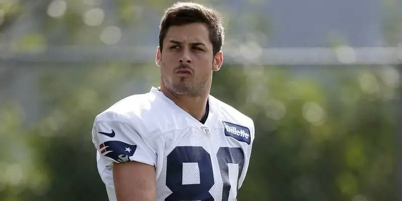 Дэнни Амендола Собственный капитал: Вики, женат, семья, свадьба, зарплата, братья и сестры