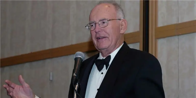 Гордон Мур Собственный капитал: Вики, женат, семья, свадьба, зарплата, братья и сестры