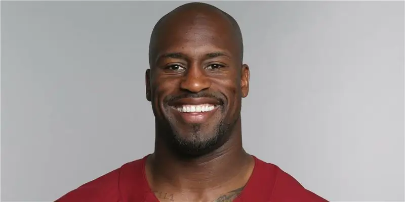 Собственный капитал Вернона Дэвиса: Вики, женат, семья, свадьба, зарплата, братья и сестры