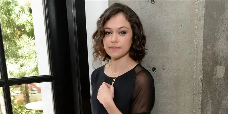 Татьяна Маслани Собственный капитал: Вики, Замужем, Семья, Свадьба, Заработная плата, Братья и сестры