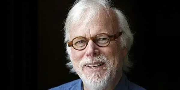 Кевин Тайхе Чистая стоимость: Вики, женат, семья, свадьба, зарплата, братья и сестры