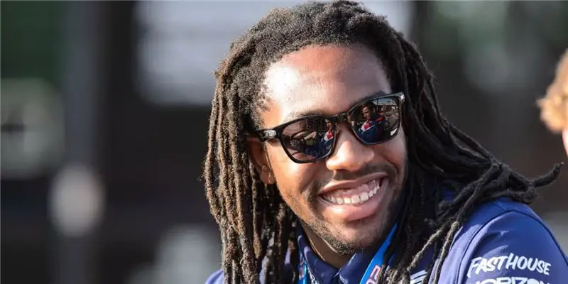 Малкольм Стюарт Собственный капитал: Вики, женат, семья, свадьба, зарплата, братья и сестры