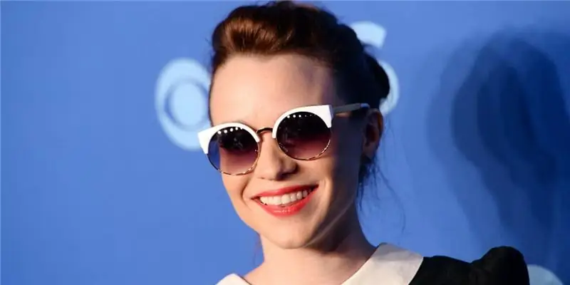 Рене Фелис Смит Собственный капитал: Вики, В браке, Семья, Свадьба, Заработная плата, Братья и сестры