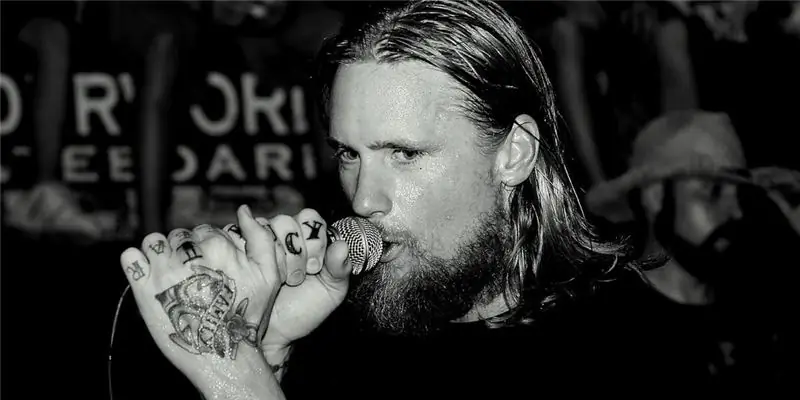 Майк Валлели Чистая стоимость: Вики, В браке, Семья, Свадьба, Заработная плата, Братья и сестры