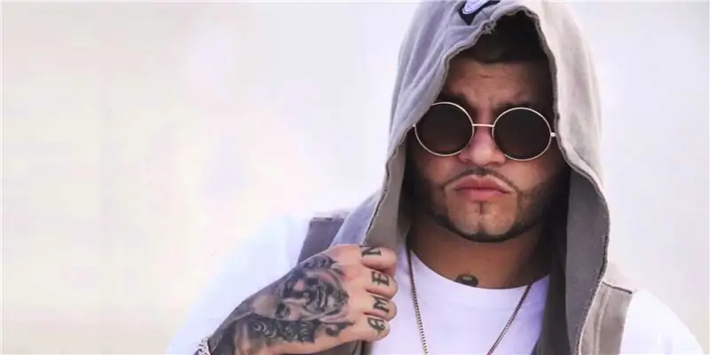 Состояние Фарруко: Вики, Женат, Семья, Свадьба, Заработная плата, Братья и сестры