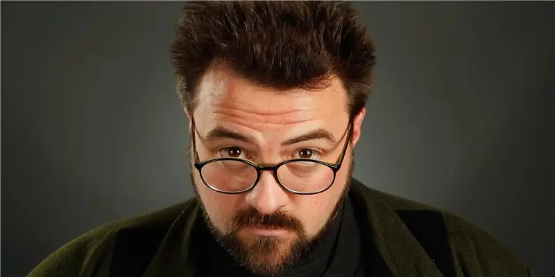 Кевин Смит Собственный капитал: Вики, женат, семья, свадьба, зарплата, братья и сестры