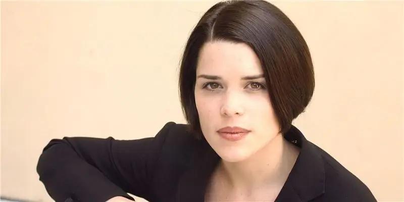 Нив Кэмпбелл Собственный капитал: Вики, В браке, Семья, Свадьба, Заработная плата, Братья и сестры