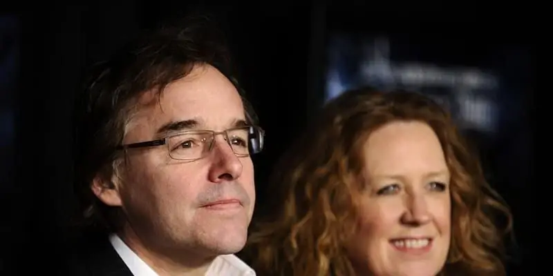 Крис Коламбус Собственный капитал: Вики, Женат, Семья, Свадьба, Заработная плата, Братья и сестры