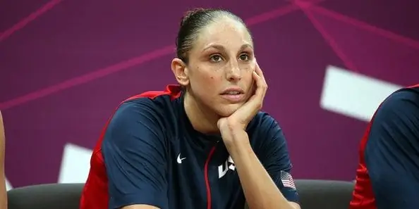 Дайана Таурази Собственный капитал: Вики, Замужем, Семья, Свадьба, Заработная плата, Братья и сестры