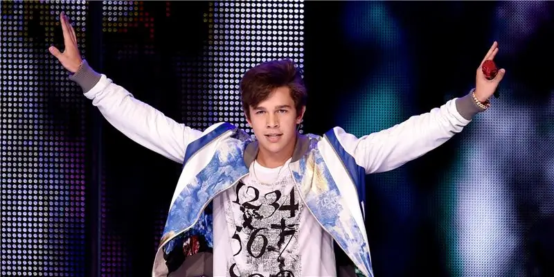 Остин Махоун Собственный капитал: Вики, женат, семья, свадьба, зарплата, братья и сестры