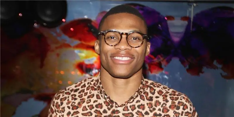 Рассел Уэстбрук Собственный капитал: Вики, женат, семья, свадьба, зарплата, братья и сестры