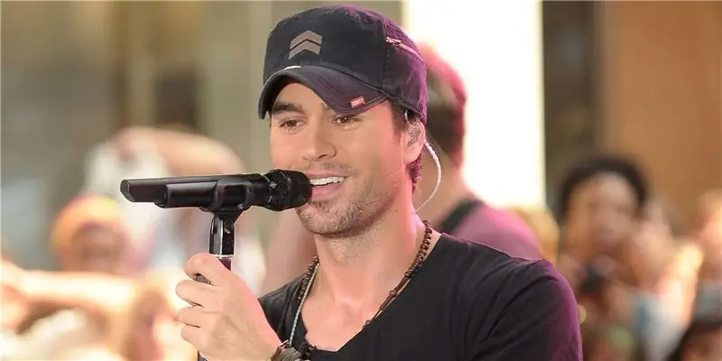 Энрике Иглесиас Собственный капитал: Вики, женат, семья, свадьба, зарплата, братья и сестры