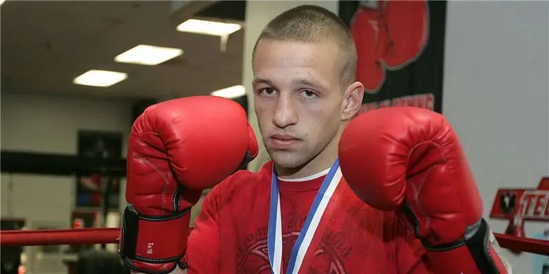 Джей Поль Молинер Собственный капитал: Вики, женат, семья, свадьба, зарплата, братья и сестры