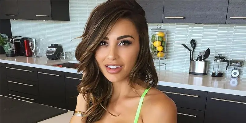 Ана Чери Собственный капитал: Вики, Замужем, Семья, Свадьба, Заработная плата, Братья и сестры