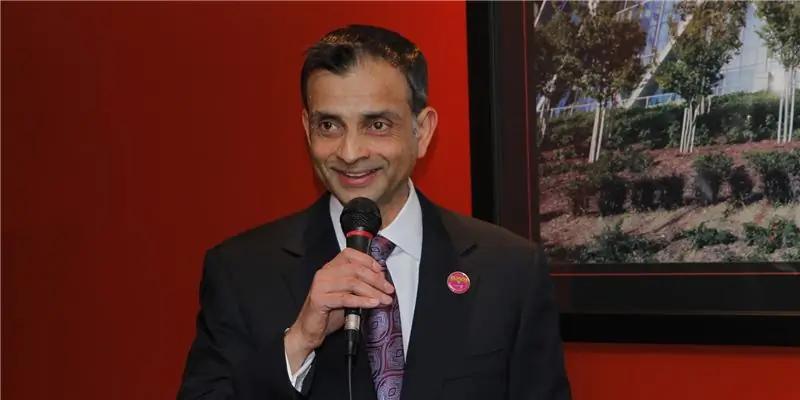 Вивек Ранадив Чистая стоимость: Вики, В браке, Семья, Свадьба, Заработная плата, Братья и сестры