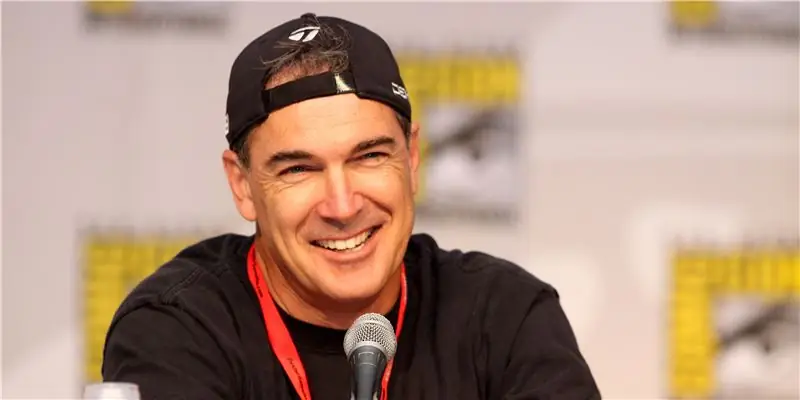 Патрик Уорбертон Собственный капитал: Вики, женат, семья, свадьба, зарплата, братья и сестры