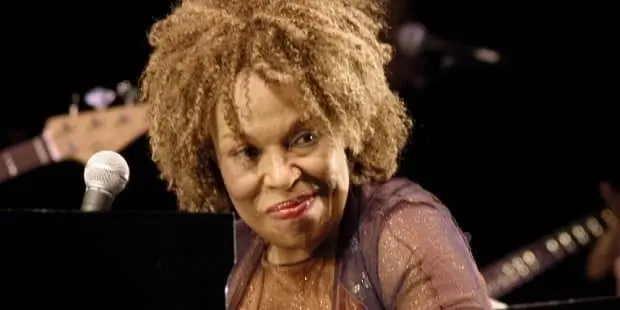 Роберта Флэк Собственный капитал: Вики, В браке, Семья, Свадьба, Заработная плата, Братья и сестры