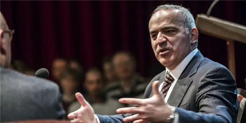 Гарри Каспаров Собственный капитал: Вики, женат, семья, свадьба, зарплата, братья и сестры