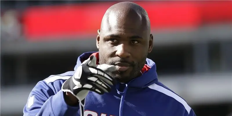 Брэндон Джейкобс Собственный капитал: Вики, женат, семья, свадьба, зарплата, братья и сестры