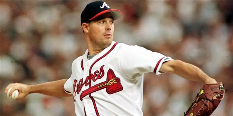 Грег Мэддукс Чистая стоимость: Вики, Женат, Семья, Свадьба, Заработная плата, Братья и сестры