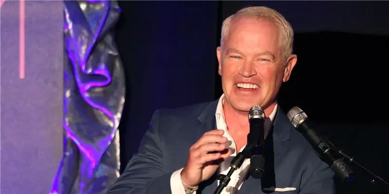 Нил Макдонаф Собственный капитал: Вики, женат, семья, свадьба, зарплата, братья и сестры