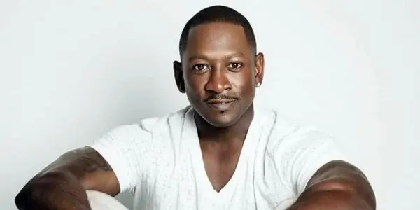 Джо Торри Чистая стоимость: Вики, женат, семья, свадьба, зарплата, братья и сестры