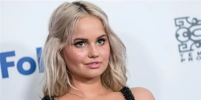 Дебби Райан Собственный капитал: Вики, В браке, Семья, Свадьба, Заработная плата, Братья и сестры