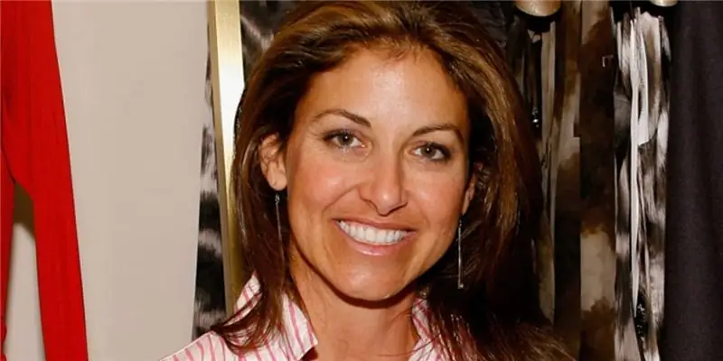 Дилан Лорен Собственный капитал: Вики, женат, семья, свадьба, зарплата, братья и сестры