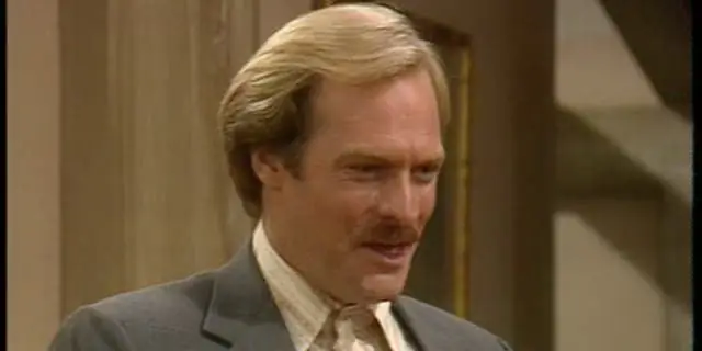 Кейси Сандер Собственный капитал: Вики, женат, семья, свадьба, зарплата, братья и сестры