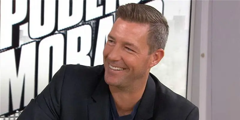 Состояние Эдварда Бернса: Вики, Женат, Семья, Свадьба, Заработная плата, Братья и сестры