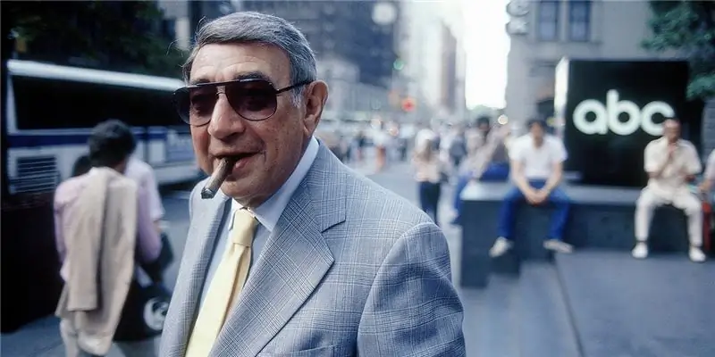 Собственный капитал Говарда Козелла: Вики, женат, семья, свадьба, зарплата, братья и сестры