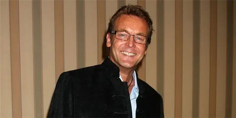 Дуг Дэвидсон Собственный капитал: Вики, женат, семья, свадьба, зарплата, братья и сестры